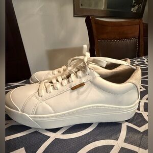 Dr. Scholl's White Athletic Shoes